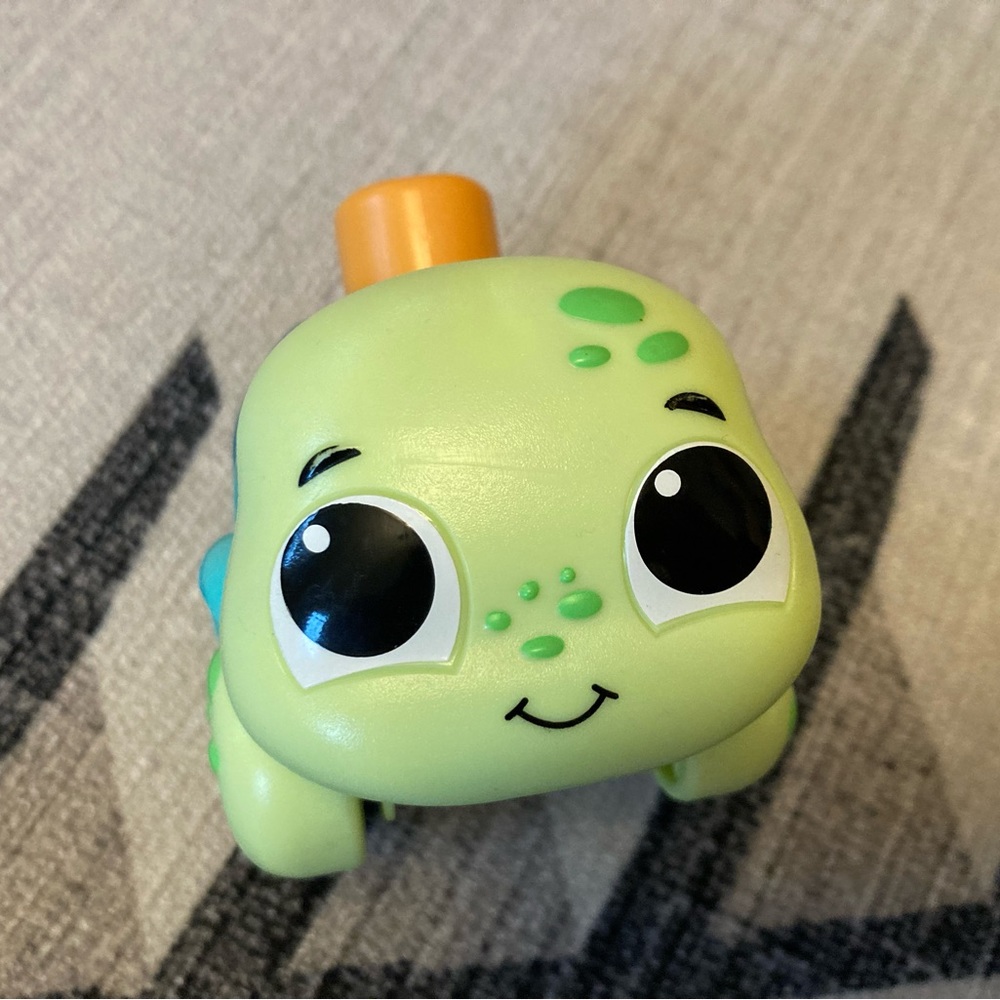 Touch N Go Turtle - Picture 3 of 3